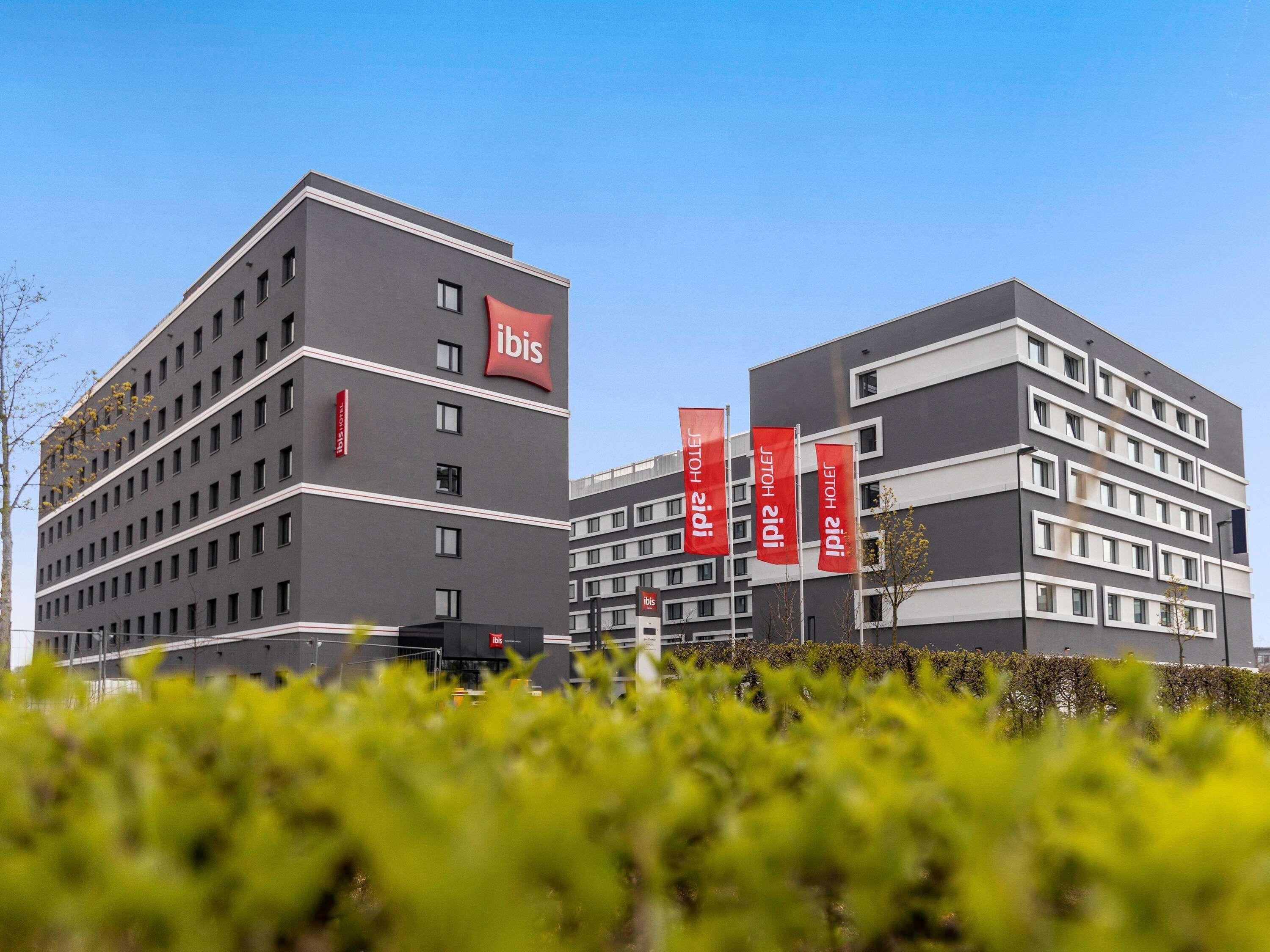 Ibis Airport Hotel 3*