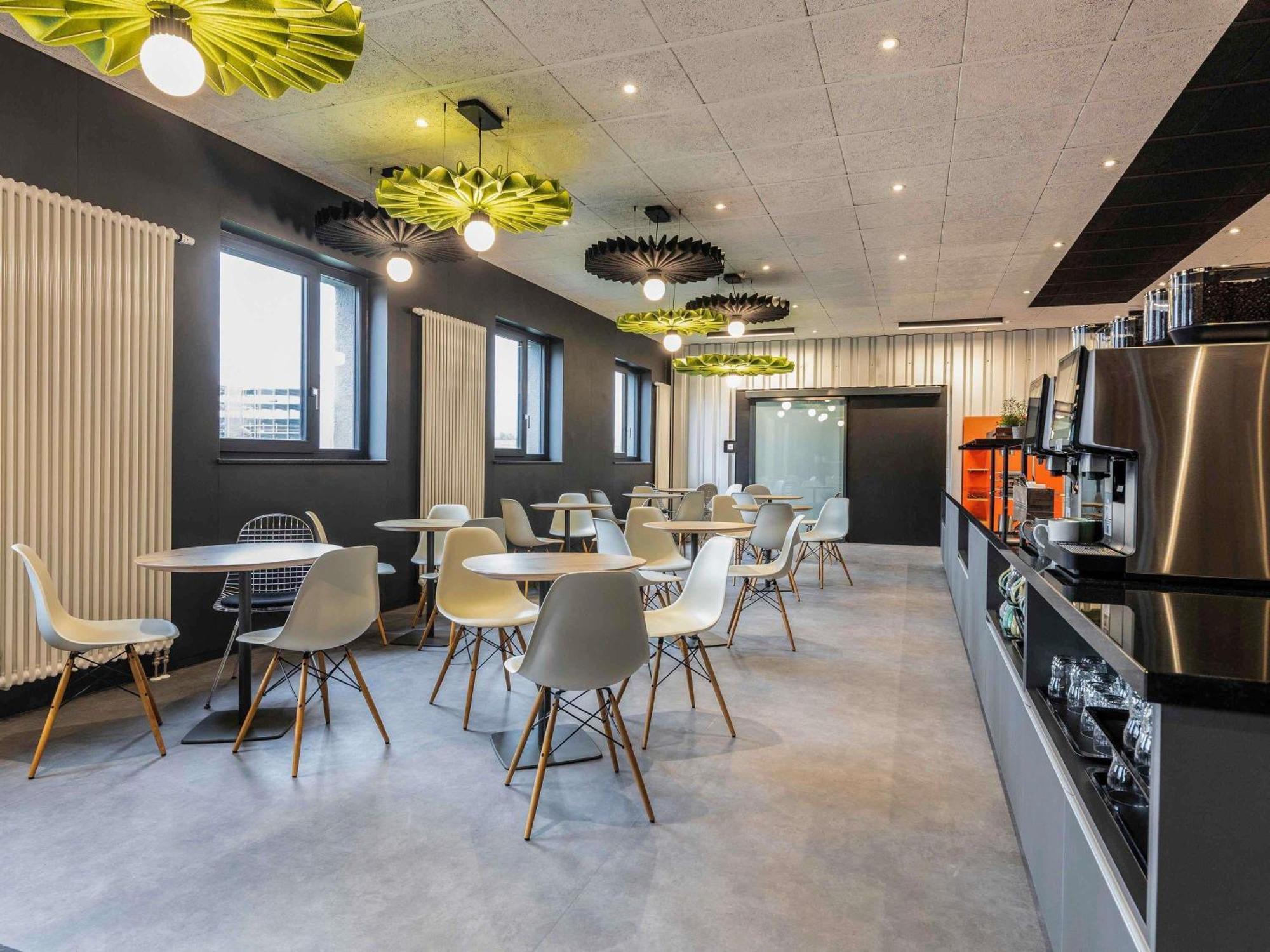 Ibis Airport Dusseldorf