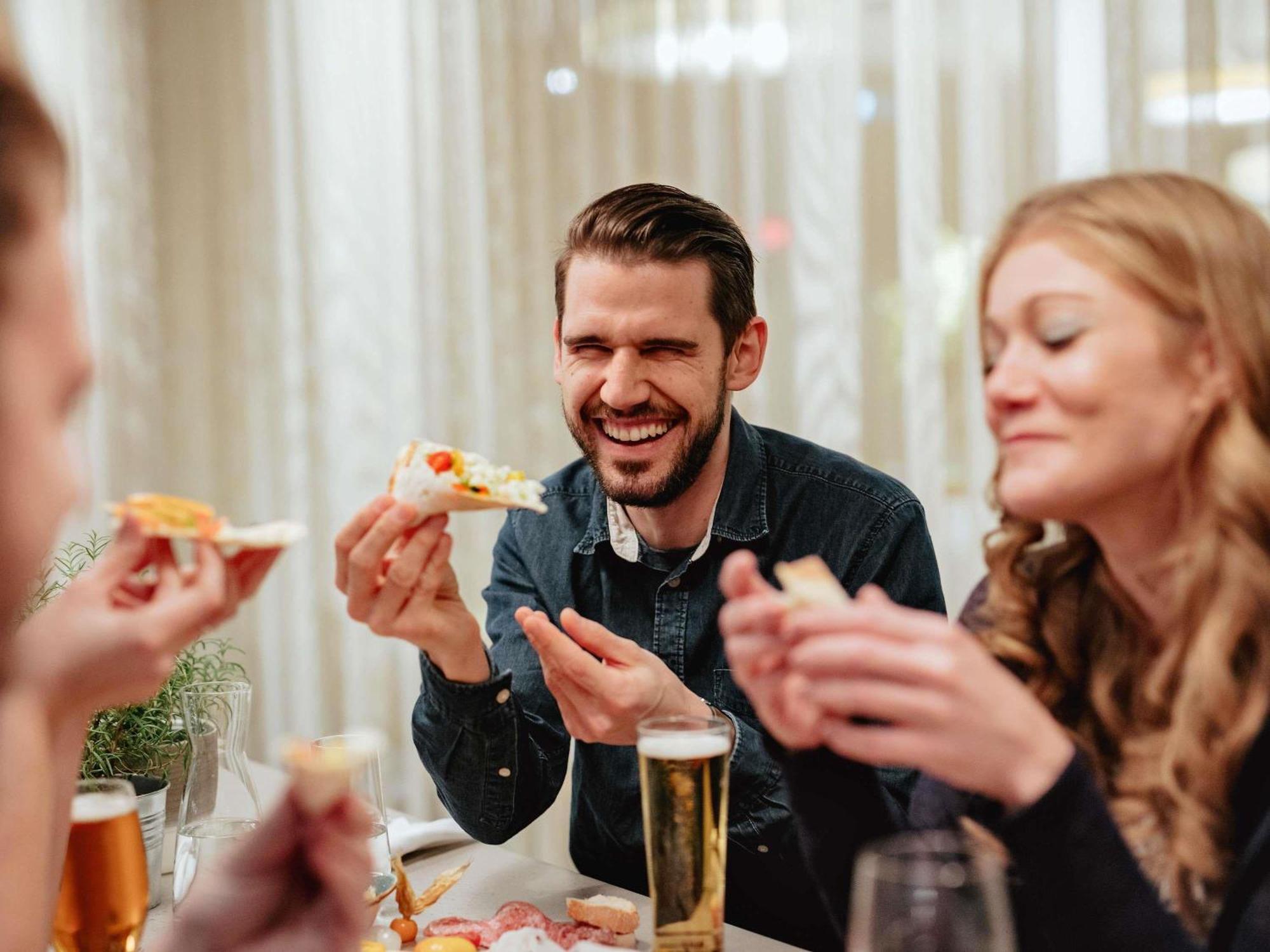 Hotel Ibis Airport 3*